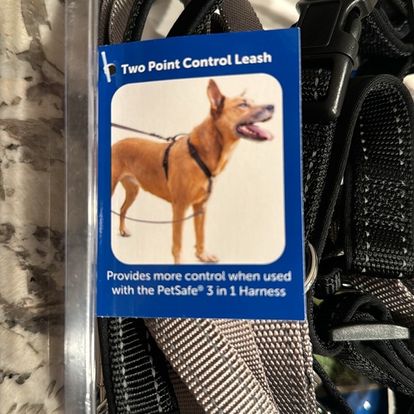 Petsafe. 3 in 1 No Pull Harness  Small - Picture 4 of 5